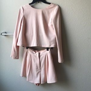 TOPSHOP 2 piece outfit size 6 top, size 4 bottoms